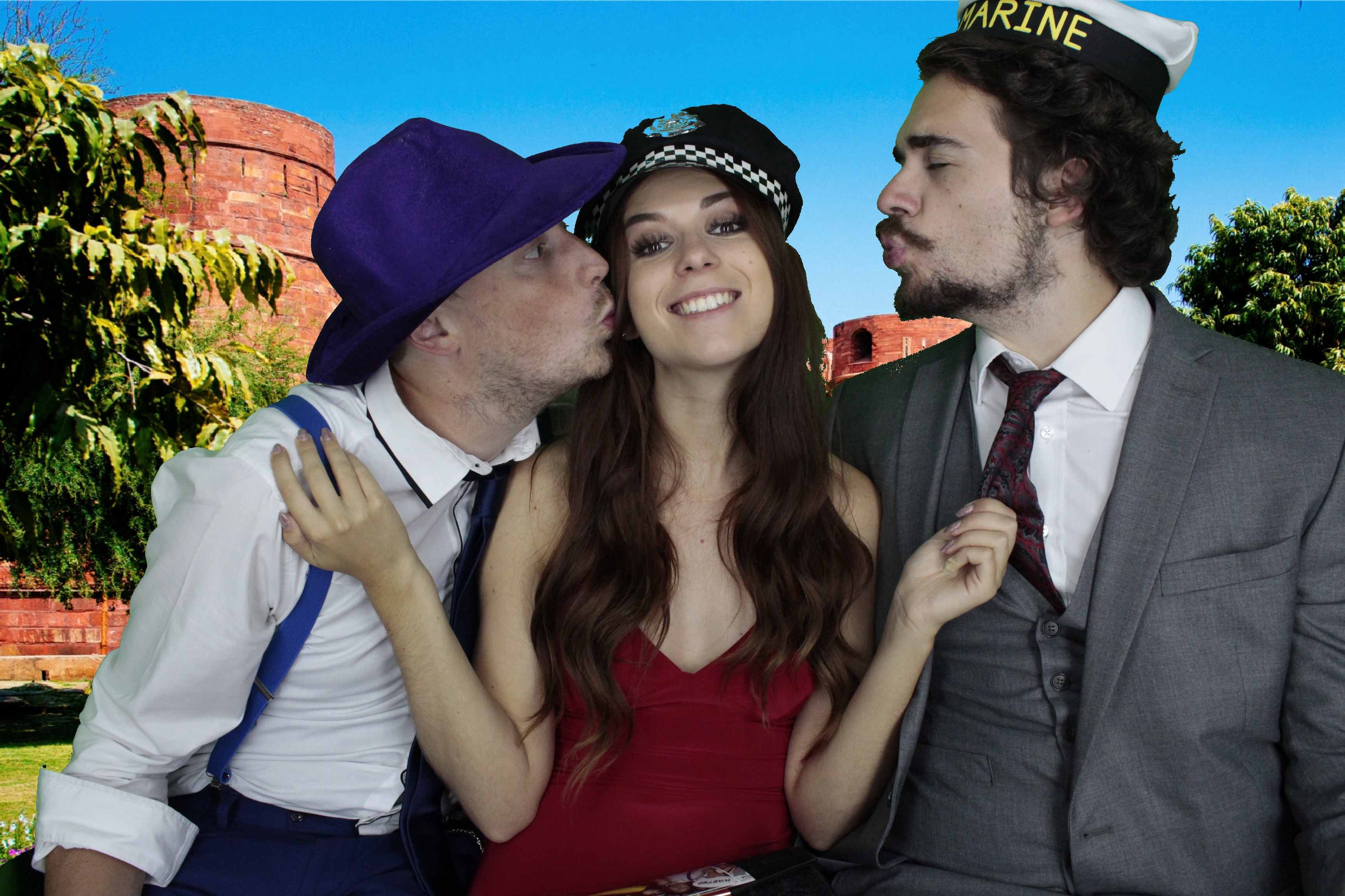 Mr & Mrs Brooks | View more photos from the event at gallery.myphotoboothexperience.co.uk/u/MyPhotoBoothExperienceLtd/Mr-Mrs-Brooks